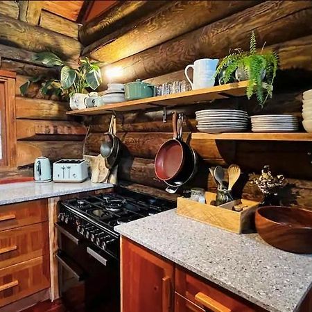 Coromandel Secluded Log Cabin Retreat Hikuai Exteriér fotografie